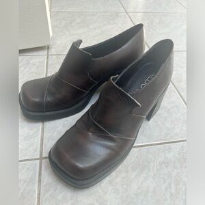 90s Brown Leather Aldo Platform Loafer Shoes